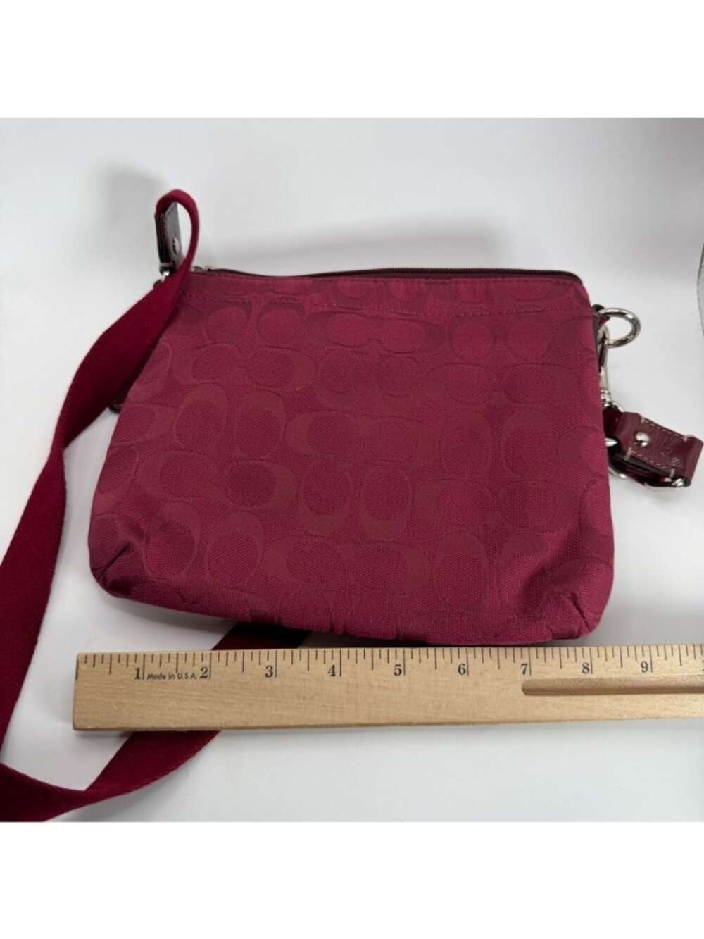 Vintage Coach Signature Canvas Pocket Swing Pack Color Crimson F45026 - Picture 7 of 8